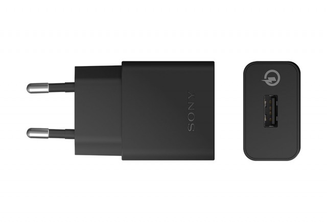 Sony-UCH10-Quick-Charger_1-640x434